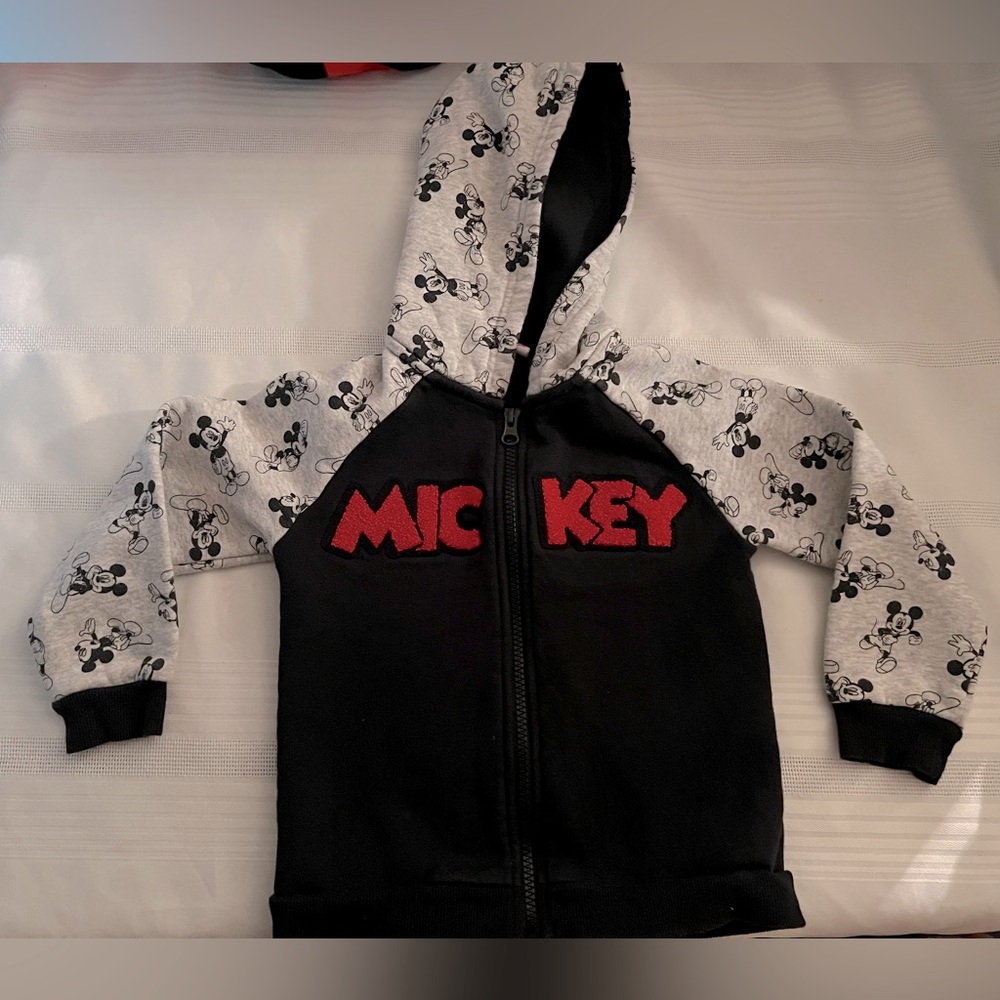 Boys Mickey Mouse zippered hoodie size 4